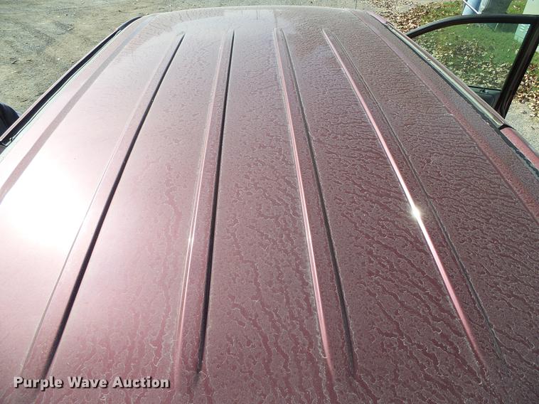 image for item DF2813 2001 Dodge Caravan SE van