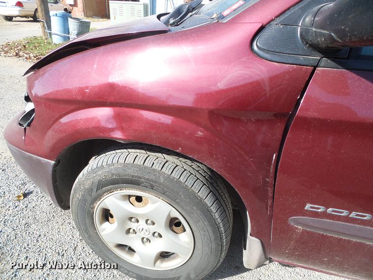 image for item DF2813 2001 Dodge Caravan SE van