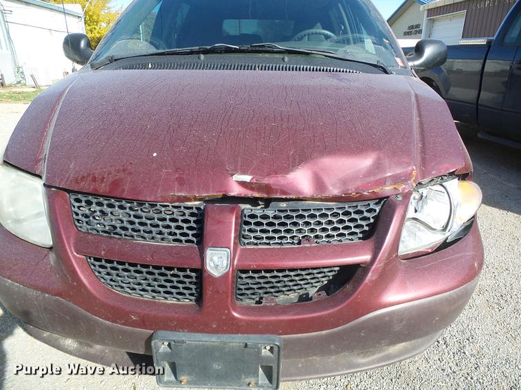image for item DF2813 2001 Dodge Caravan SE van