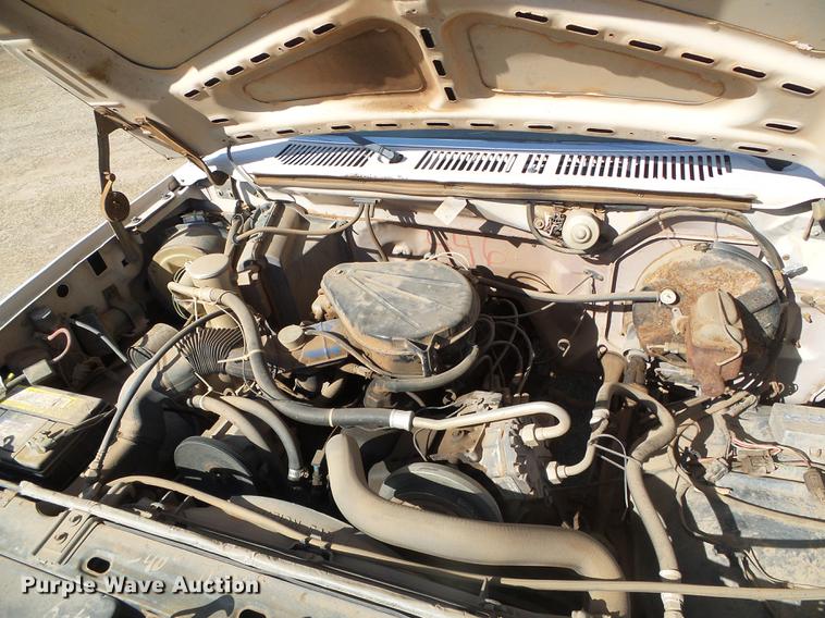 image for item DF2814 1981 Ford F150 Custom pickup truck