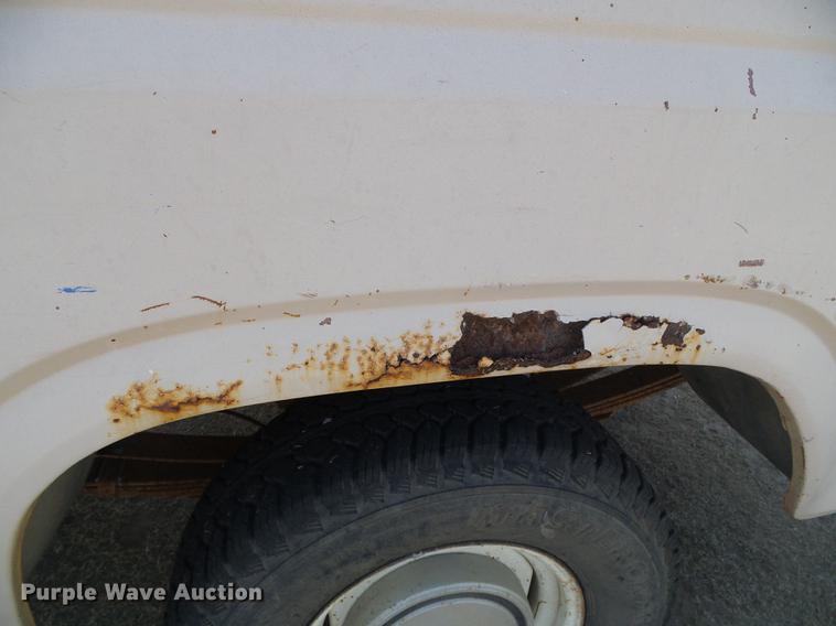 image for item DF2814 1981 Ford F150 Custom pickup truck