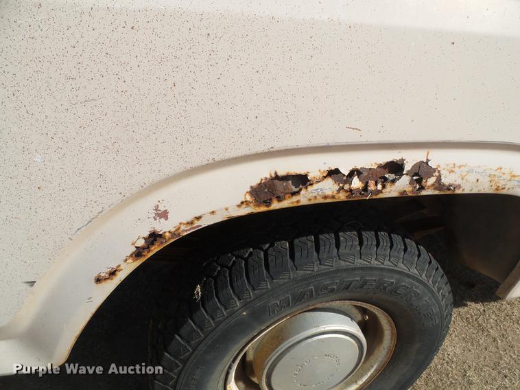 image for item DF2814 1981 Ford F150 Custom pickup truck