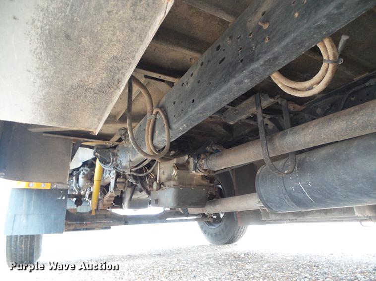 image for item DF2815 1993 Ford B700 Blue Bird school bus