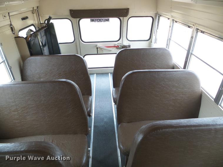 image for item DF2815 1993 Ford B700 Blue Bird school bus