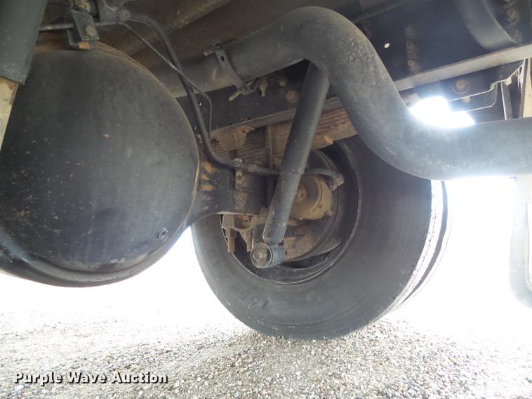 image for item DF2815 1993 Ford B700 Blue Bird school bus