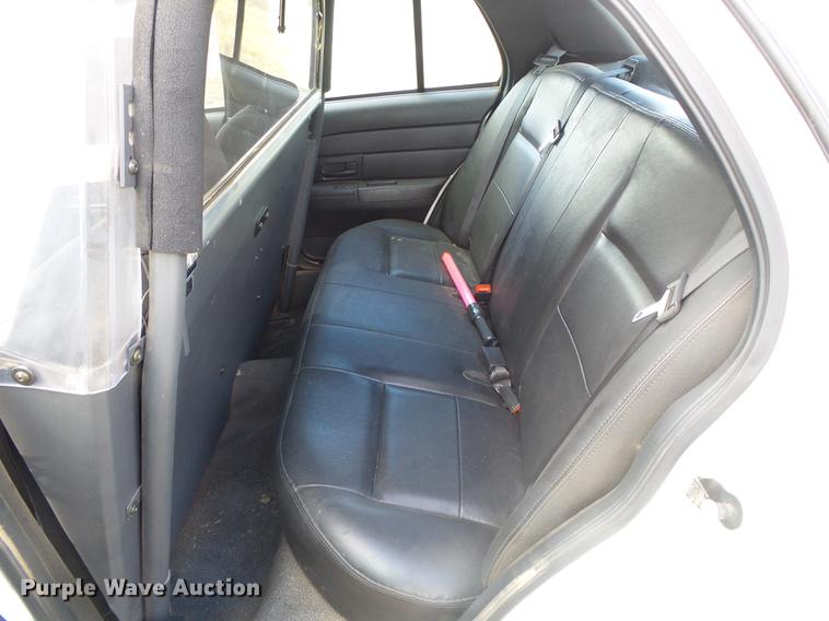 image for item DF2817 2007 Ford Crown Victoria Police Interceptor