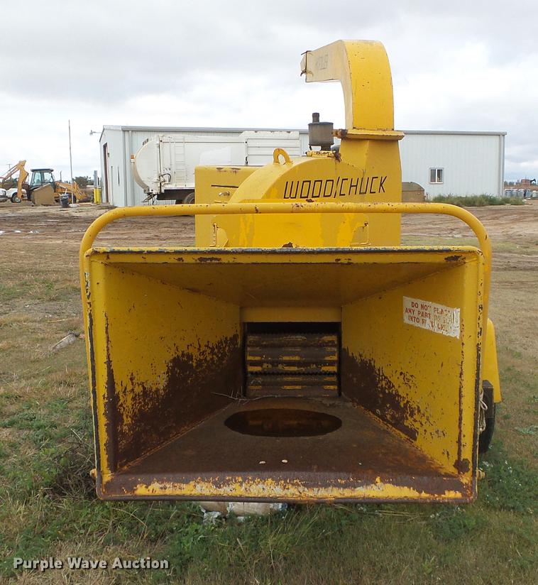 image for item DF2819 Wood Chuck 236D Hy/Roller wood chipper