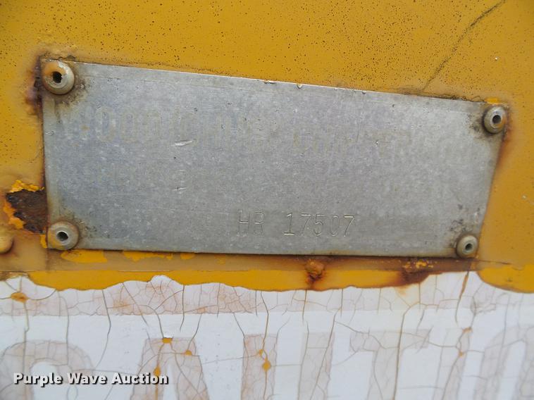 image for item DF2819 Wood Chuck 236D Hy/Roller wood chipper