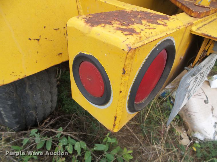 image for item DF2819 Wood Chuck 236D Hy/Roller wood chipper