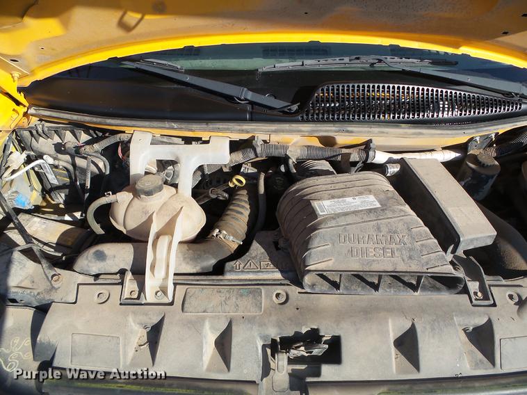 image for item DF2820 2007 Chevrolet Express 3500 Blue Bird school bus