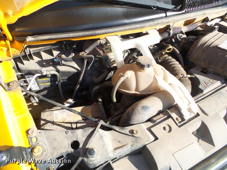 image for item DF2820 2007 Chevrolet Express 3500 Blue Bird school bus