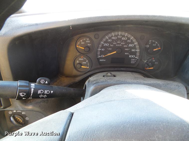 image for item DF2820 2007 Chevrolet Express 3500 Blue Bird school bus