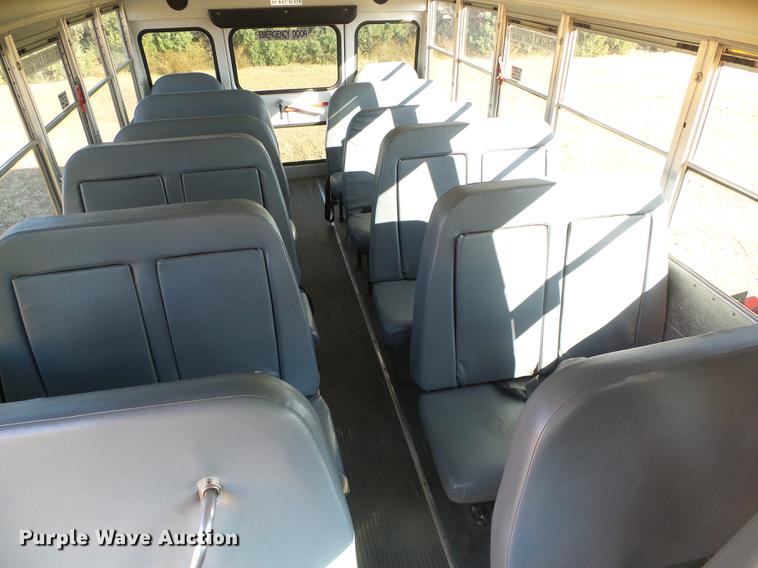 image for item DF2820 2007 Chevrolet Express 3500 Blue Bird school bus