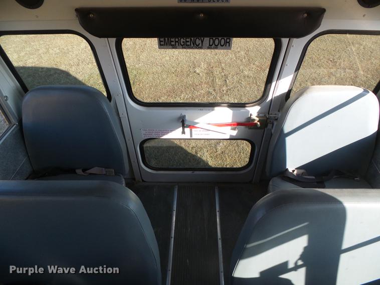 image for item DF2820 2007 Chevrolet Express 3500 Blue Bird school bus