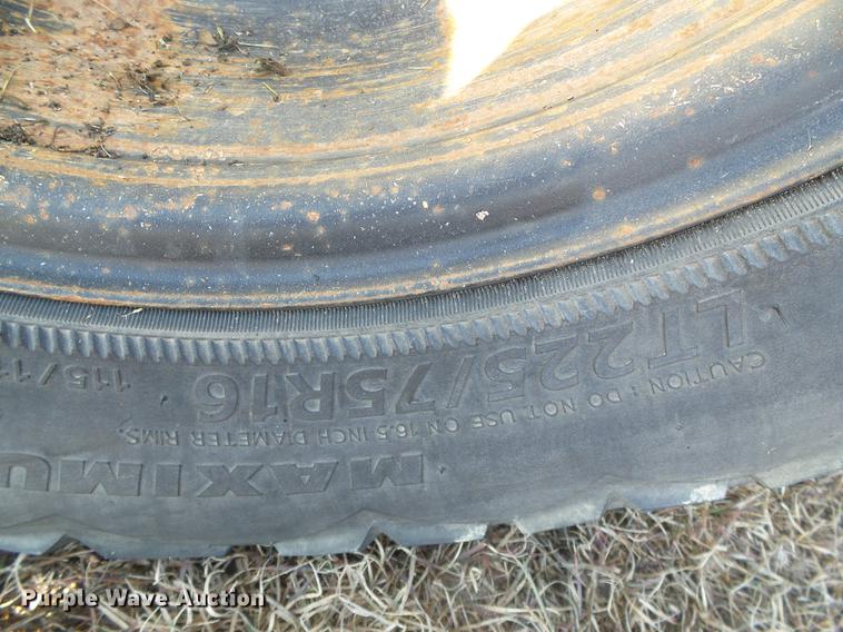 image for item DF2820 2007 Chevrolet Express 3500 Blue Bird school bus