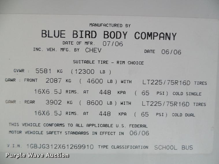 image for item DF2820 2007 Chevrolet Express 3500 Blue Bird school bus
