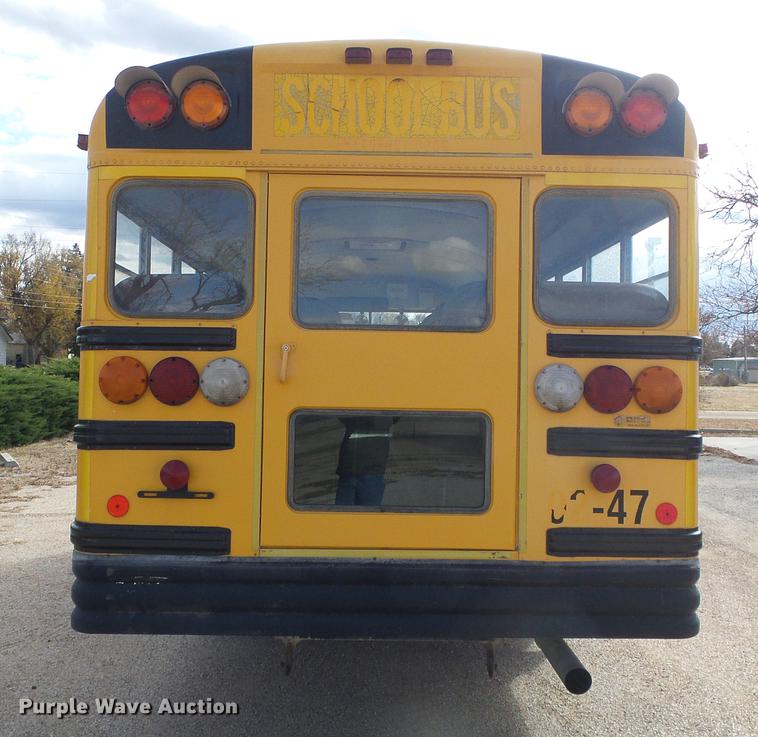 image for item DF2824 2002 International school bus