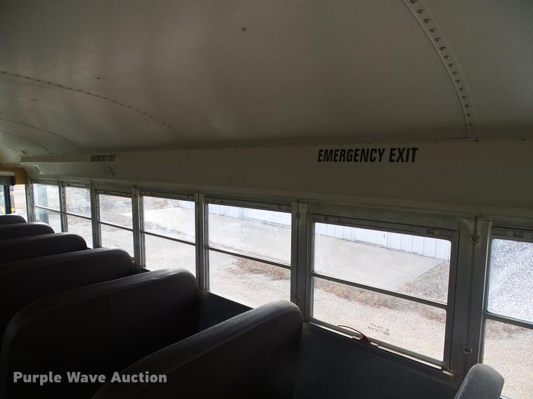 image for item DF2824 2002 International school bus