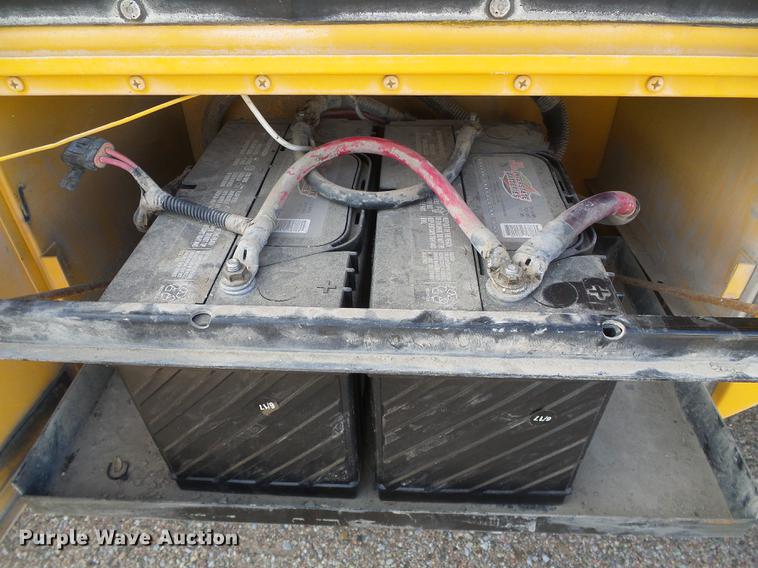 image for item DF2824 2002 International school bus