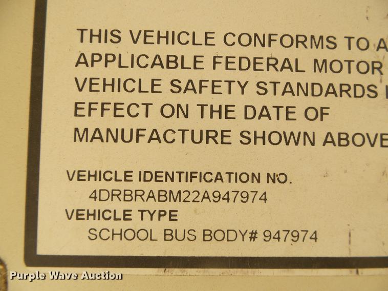 image for item DF2824 2002 International school bus