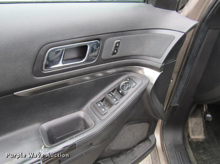 image for item DF3883 2013 Ford Explorer Police Interceptor SUV