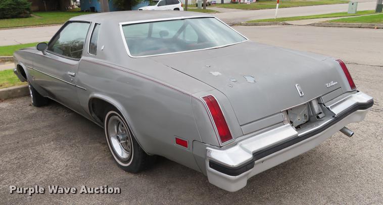 image for item DN9197 1976 Oldsmobile Cutlass Supreme