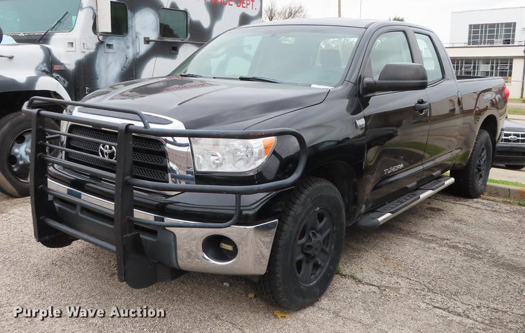 image for item DN9199 2008 Toyota Tundra Double Cab pickup truck