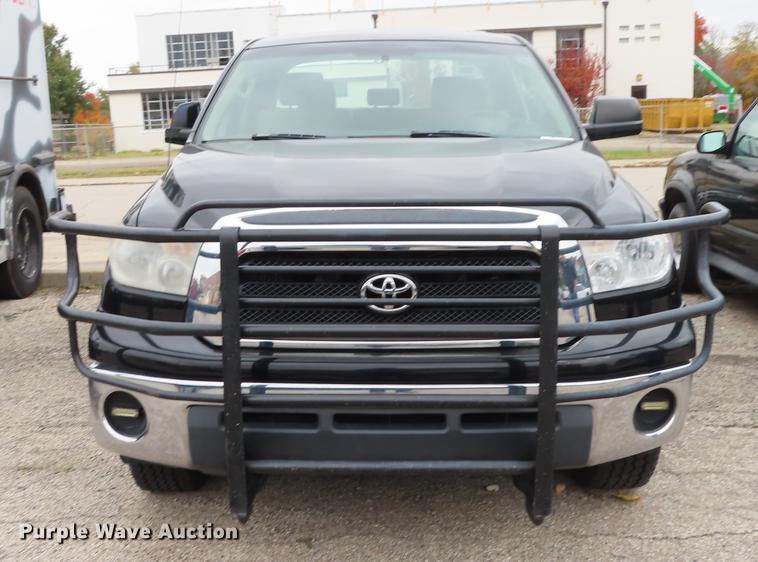 image for item DN9199 2008 Toyota Tundra Double Cab pickup truck