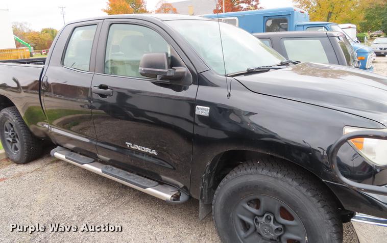 image for item DN9199 2008 Toyota Tundra Double Cab pickup truck