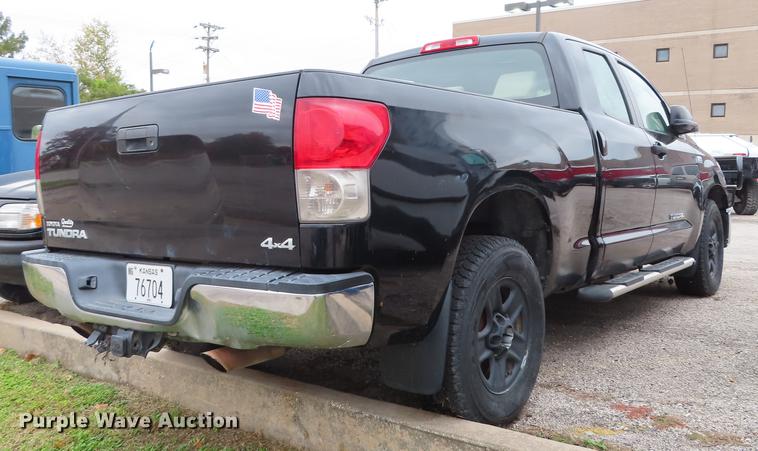 image for item DN9199 2008 Toyota Tundra Double Cab pickup truck