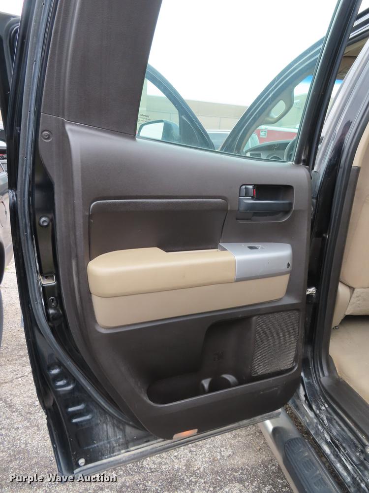 image for item DN9199 2008 Toyota Tundra Double Cab pickup truck