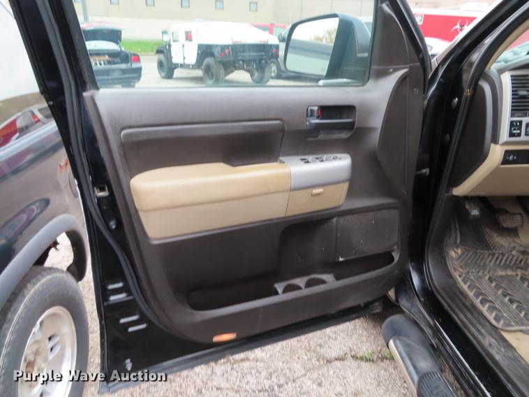 image for item DN9199 2008 Toyota Tundra Double Cab pickup truck