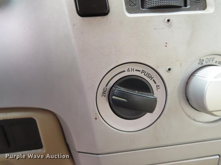 image for item DN9199 2008 Toyota Tundra Double Cab pickup truck