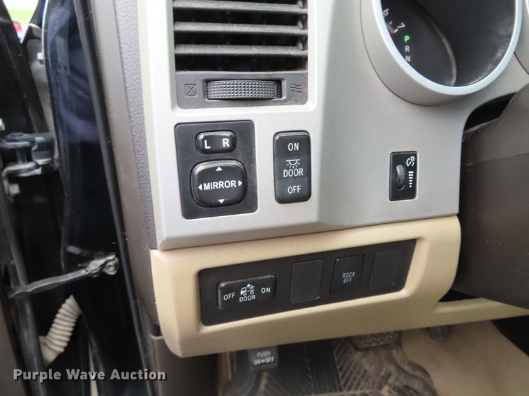 image for item DN9199 2008 Toyota Tundra Double Cab pickup truck