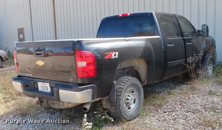image for item DN9227 2007 Chevrolet Silverado 2500HD Crew Cab pickup truck