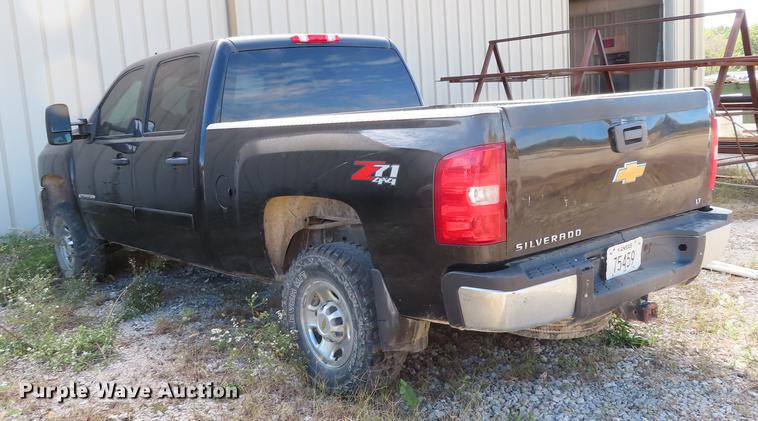 image for item DN9227 2007 Chevrolet Silverado 2500HD Crew Cab pickup truck