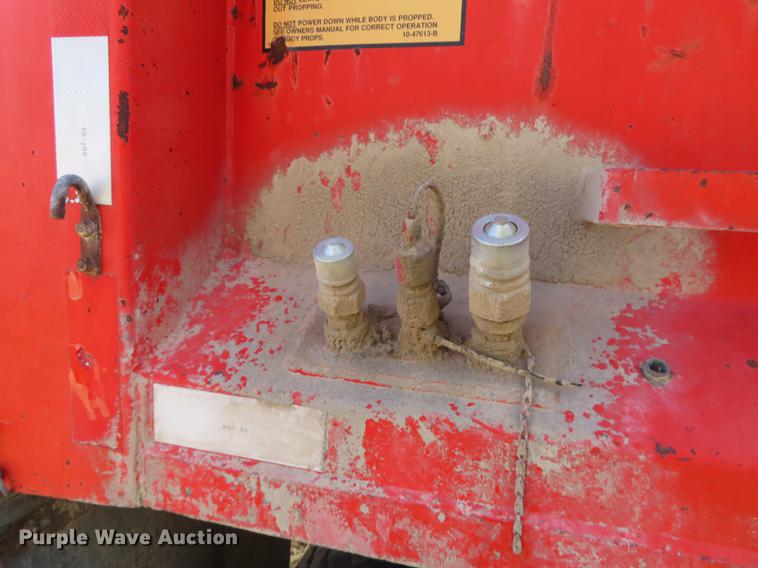 image for item DN9230 1995 Ford L8000 dump truck