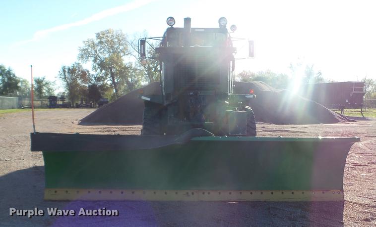 image for item DX9568 1988 Oshkosh WT2206 spreader truck