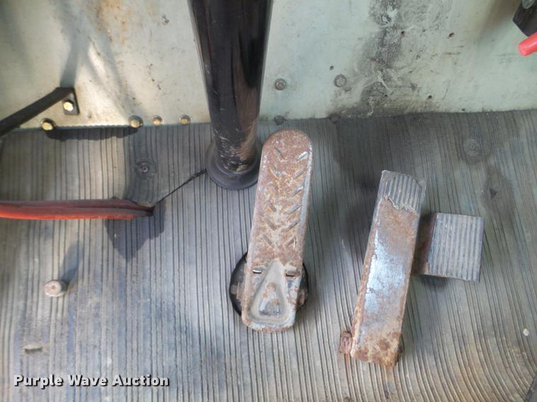 image for item DX9568 1988 Oshkosh WT2206 spreader truck