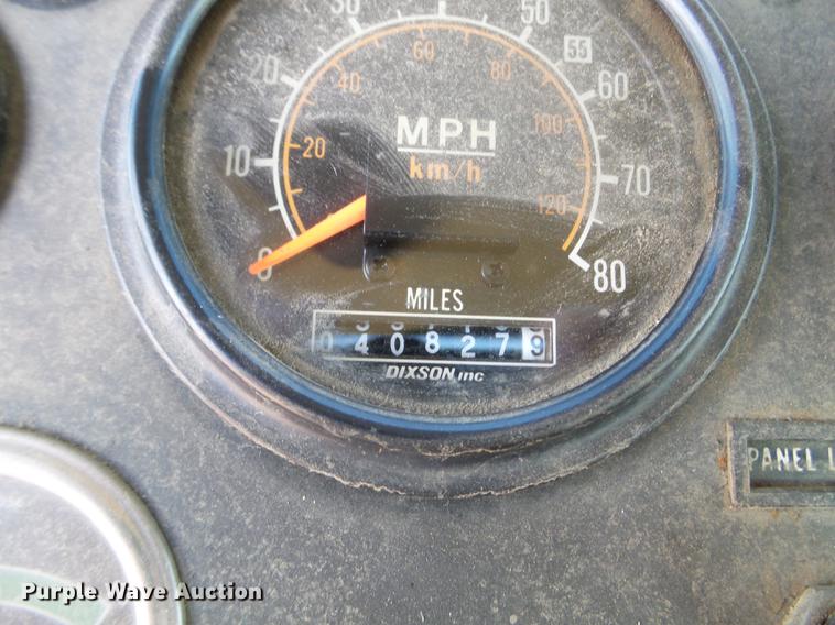 image for item DX9568 1988 Oshkosh WT2206 spreader truck