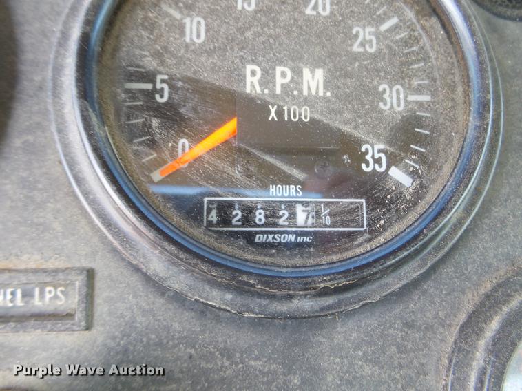 image for item DX9568 1988 Oshkosh WT2206 spreader truck