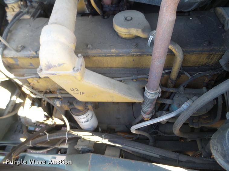 image for item DX9568 1988 Oshkosh WT2206 spreader truck