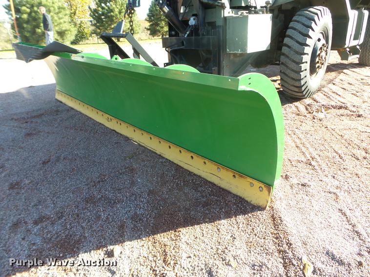 image for item DX9568 1988 Oshkosh WT2206 spreader truck