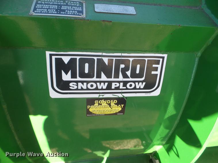 image for item DX9568 1988 Oshkosh WT2206 spreader truck