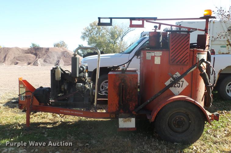 image for item DX9570 Crafco Supershot SS125 crack sealer