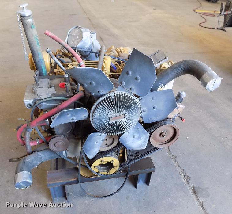 image for item DY9090 Caterpillar 3208 10.4L diesel engine