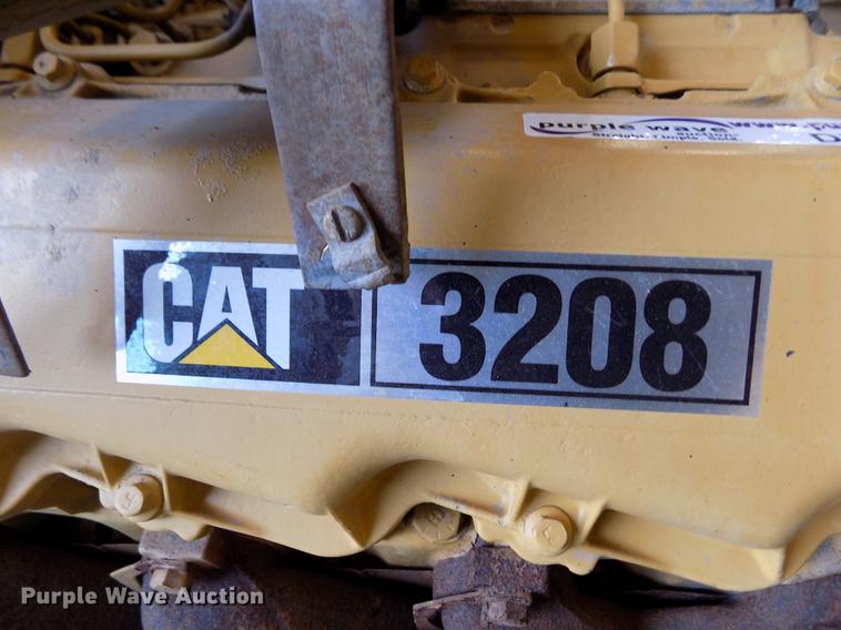 image for item DY9090 Caterpillar 3208 10.4L diesel engine