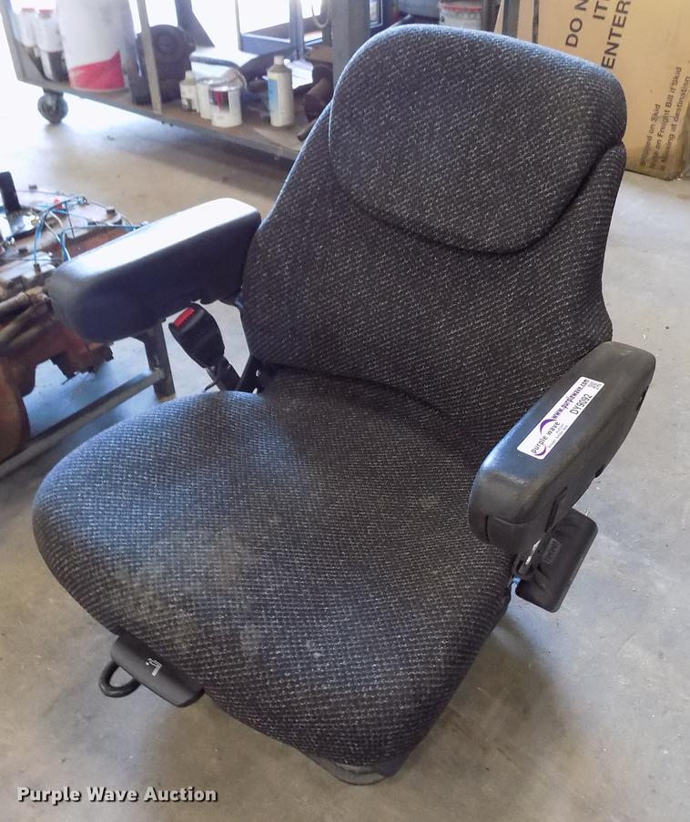 image for item DY9092 Sears Manufacturing suspension seat