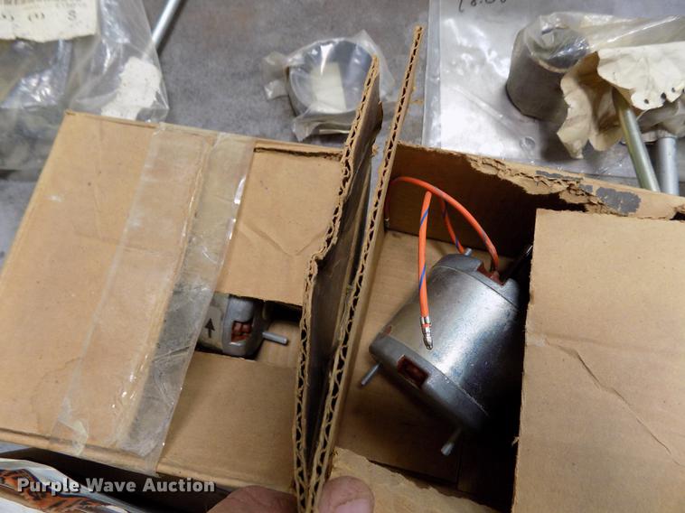 image for item DY9093 Caterpillar parts