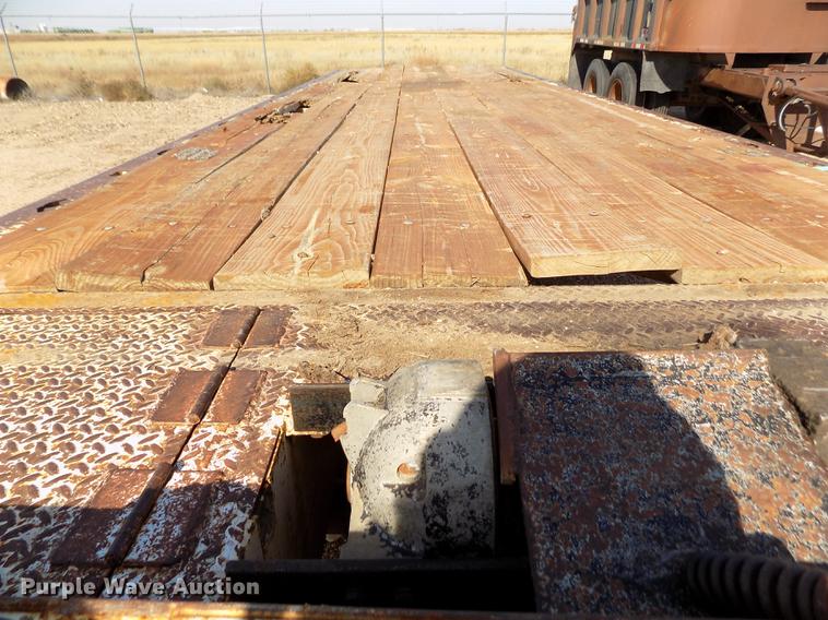 image for item DY9094 1992 Landoll Hauloll tilt deck equipment trailer